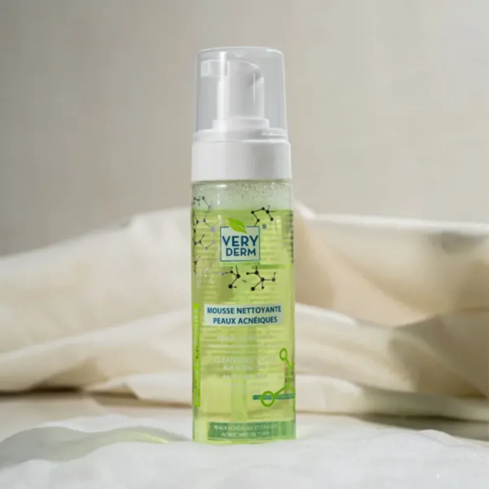 VERY DERM - MOUSSE NETTOYANTE PEAUX ACNEIQUES 200ML